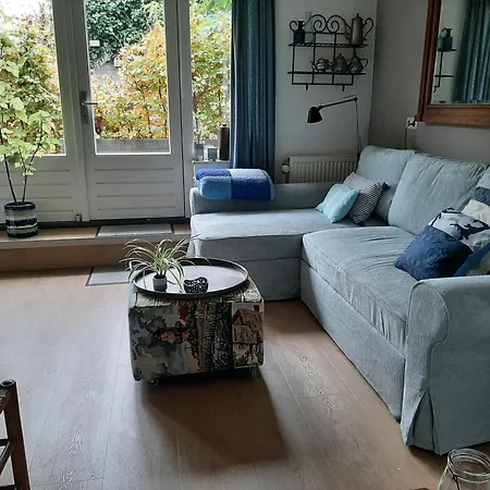 Gezellig Souterrain In Bollestreek Met Prive Ingang Apartment