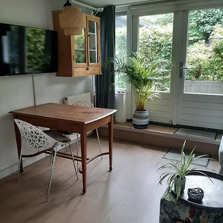 Gezellig Souterrain In Bollestreek Met Prive Ingang Apartamento