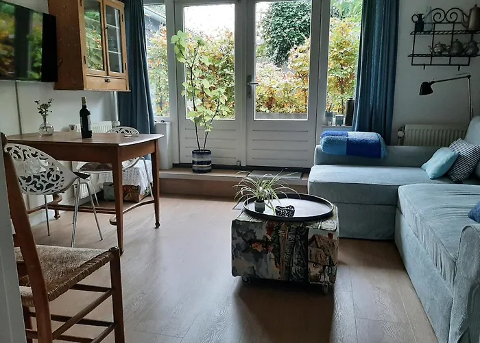 Gezellig Souterrain In Bollestreek Met Prive Ingang