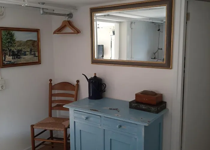 Gezellig Souterrain In Bollestreek Met Prive Ingang Appartement *