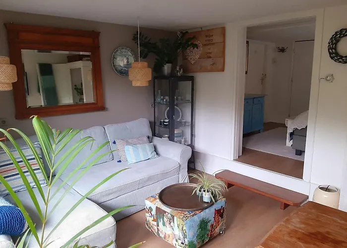 Gezellig Souterrain In Bollestreek Met Prive Ingang Apartamento *